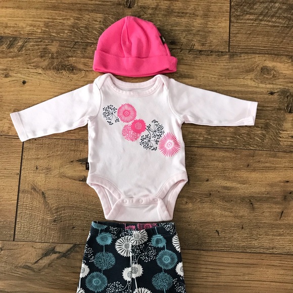 Tea Collection Other - Newborn Girls Tea Collection Outfit